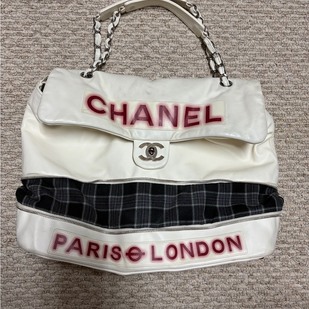 Chanel White and Black Plaid Shoulder Bag